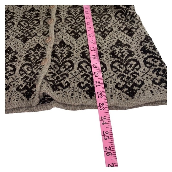 Vintage Women’s Pierre Cardin Lambswool & Cotton Blend Cardigan Sweater - Picture 5 of 5